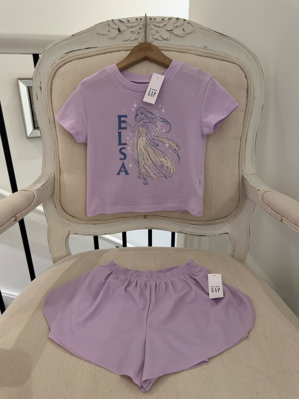 🦢 2T GAP X Disney Limited Edition Lavender Elsa Short Sleeve Top & Shorts NWT